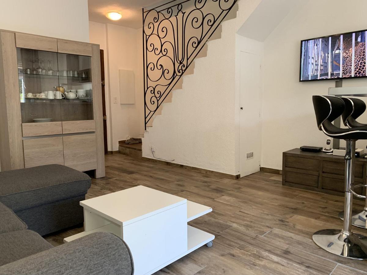 בורגו Appartement Maenat מראה חיצוני תמונה