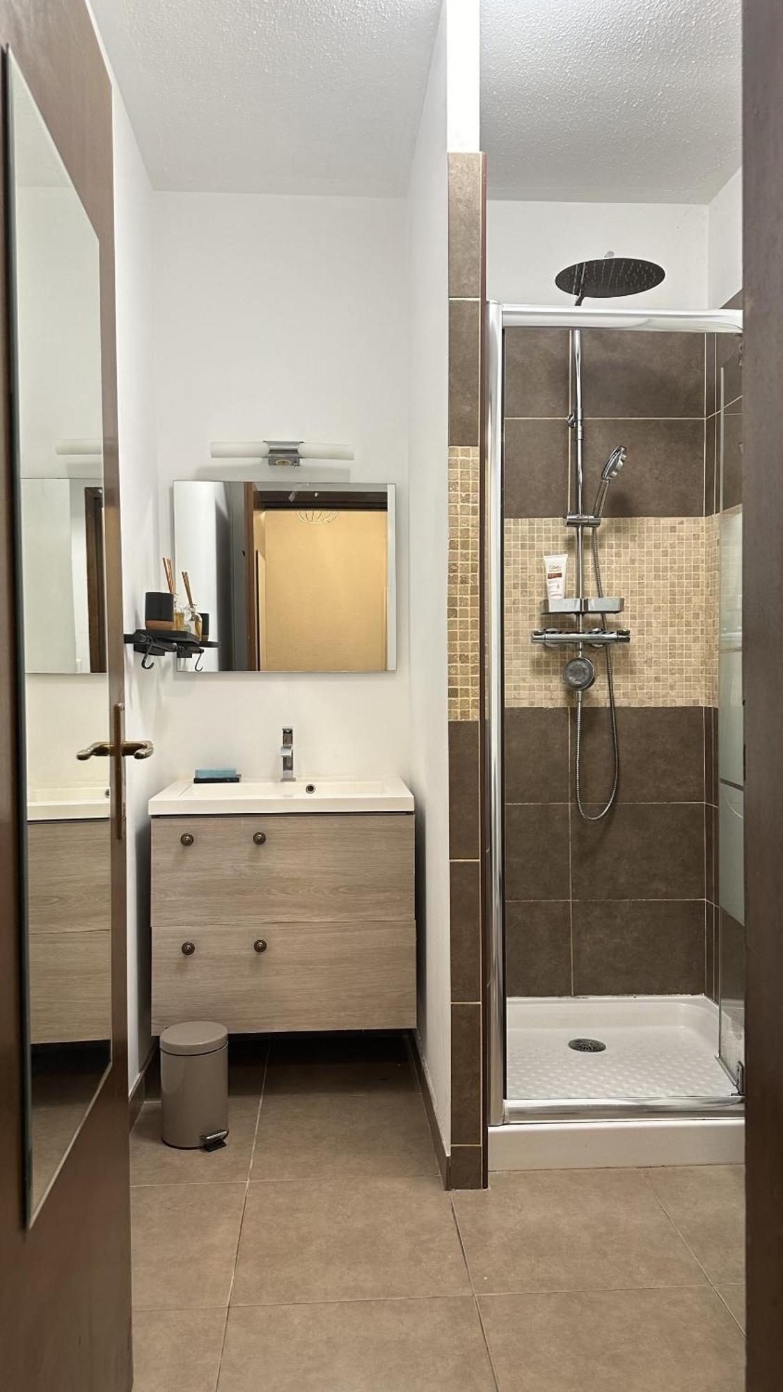 בורגו Appartement Maenat מראה חיצוני תמונה